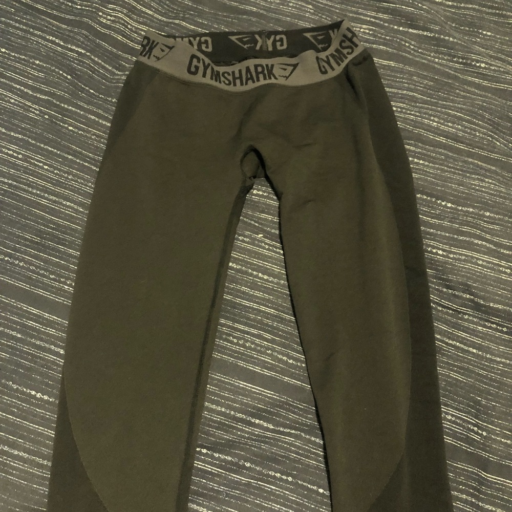 Black Gymshark flex leggings